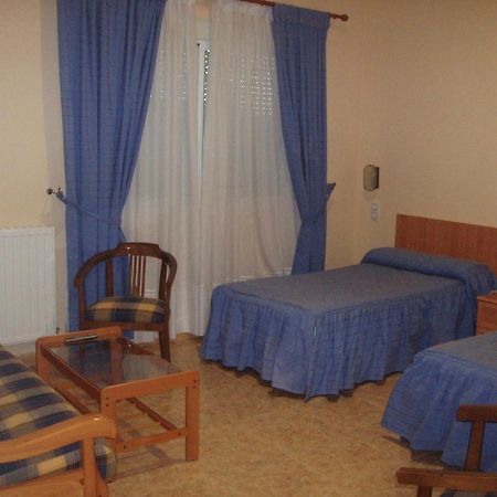 Hotel Los Hermanos Ocaña Buitenkant foto