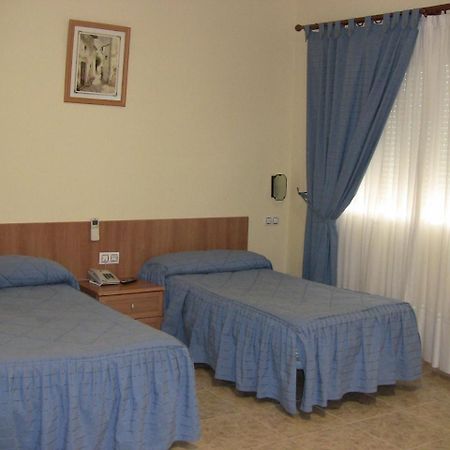 Hotel Los Hermanos Ocaña Buitenkant foto
