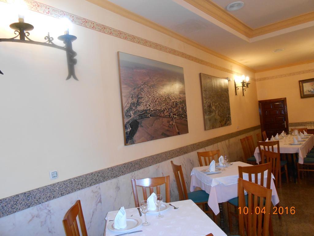Hotel Los Hermanos Ocaña Buitenkant foto