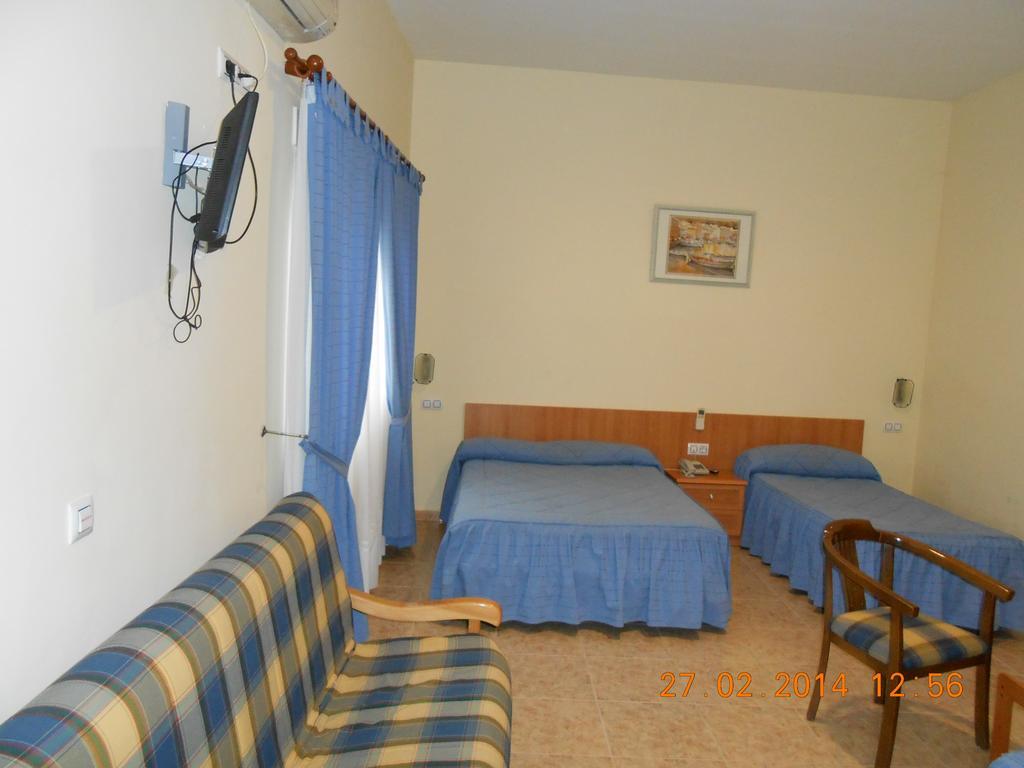 Hotel Los Hermanos Ocaña Buitenkant foto