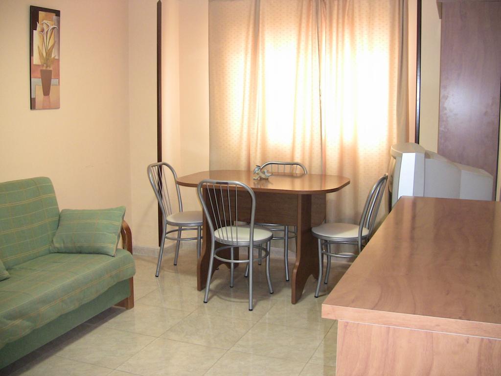 Hotel Los Hermanos Ocaña Buitenkant foto