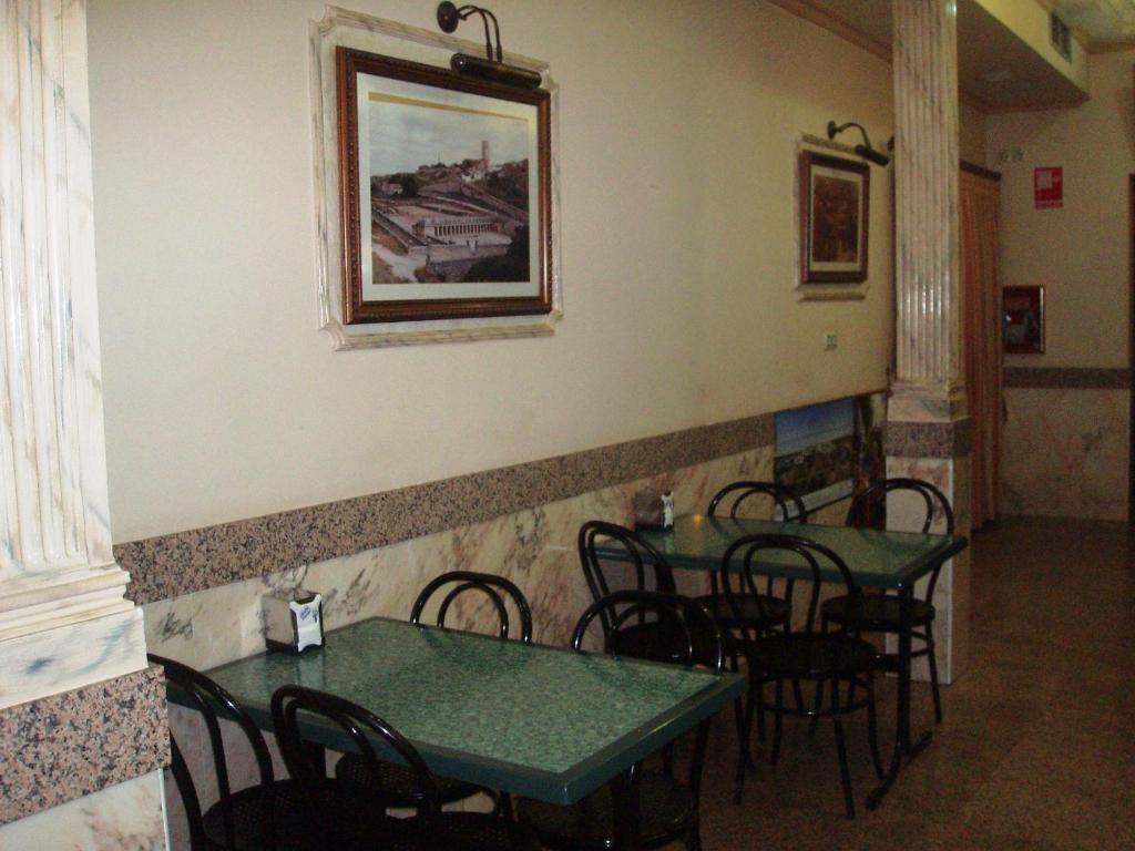 Hotel Los Hermanos Ocaña Buitenkant foto