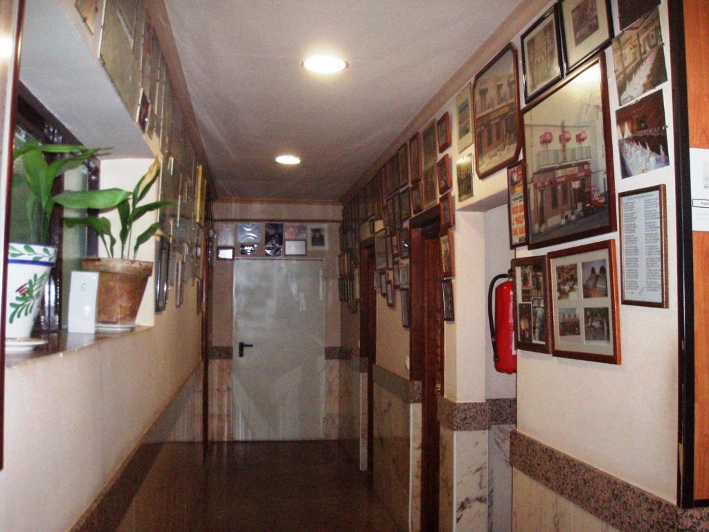 Hotel Los Hermanos Ocaña Buitenkant foto