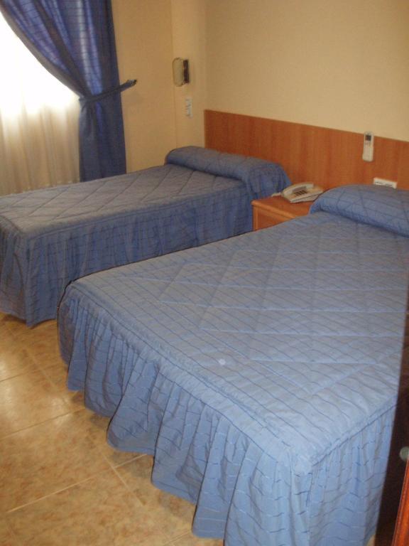 Hotel Los Hermanos Ocaña Kamer foto