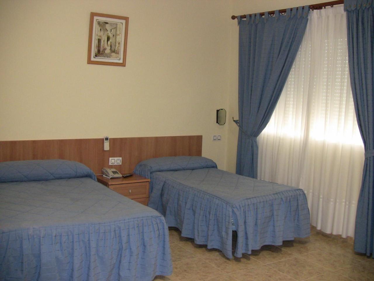 Hotel Los Hermanos Ocaña Buitenkant foto