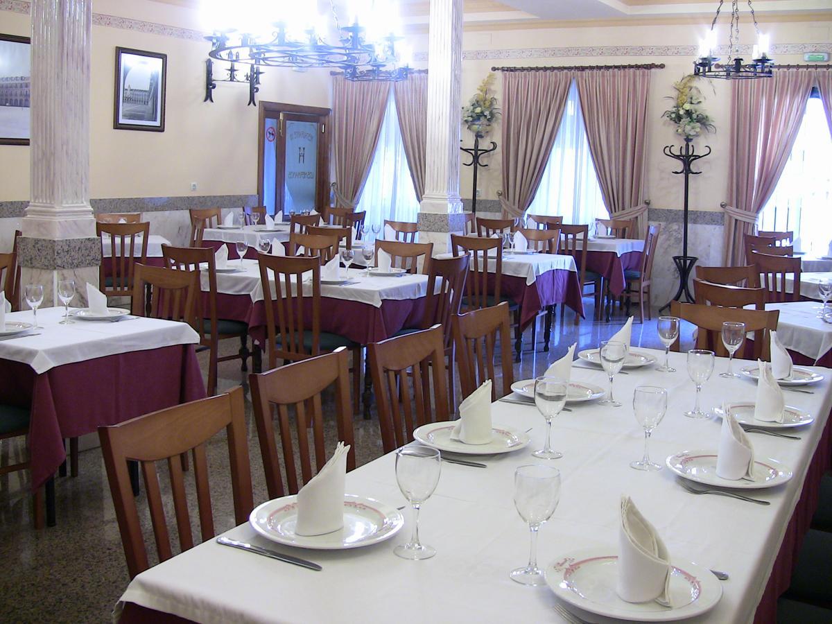 Hotel Los Hermanos Ocaña Buitenkant foto